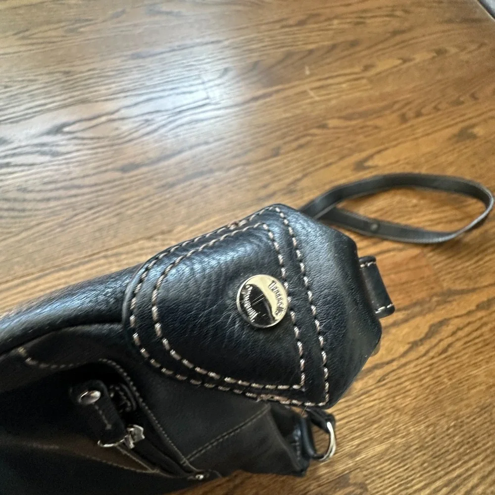 Tignanello Black Pebbled Leather Crossbody Organizer Handbag Purse Multi Pocket
